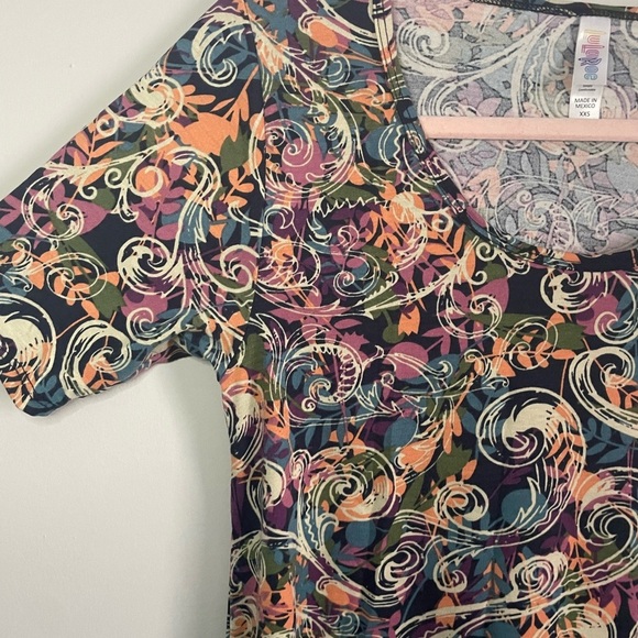 Whimsical Floral Patterned Lularoe Perfect T-Shirt - Picture 2 of 7